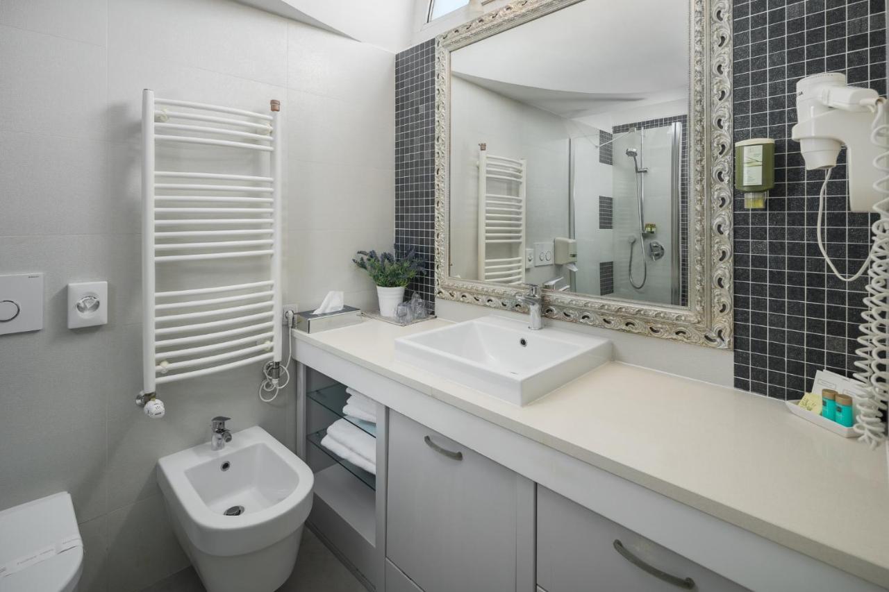 Hotel Cittar Novigrad  ภายนอก รูปภาพ