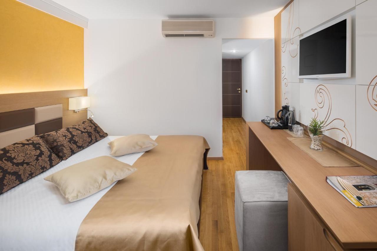 Hotel Cittar Novigrad  ภายนอก รูปภาพ